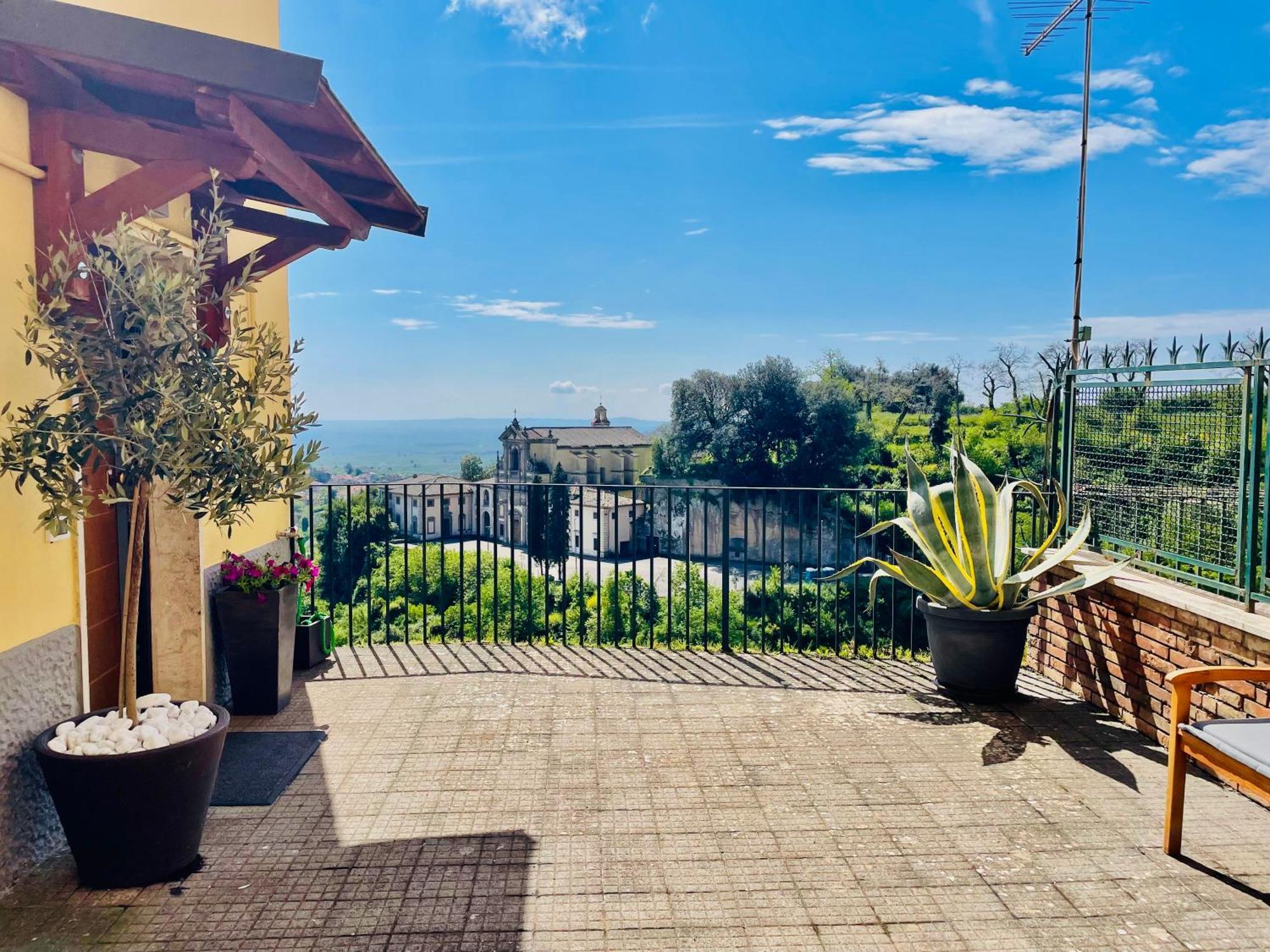 Casa Checca Appartamenti Per Vacanze Caprarola Eksteriør billede